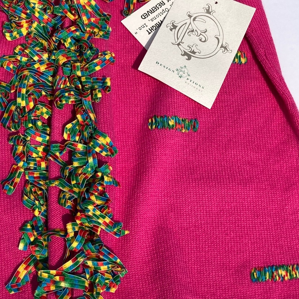 Women’s Ribbon Sweater - Picture 3 of 7